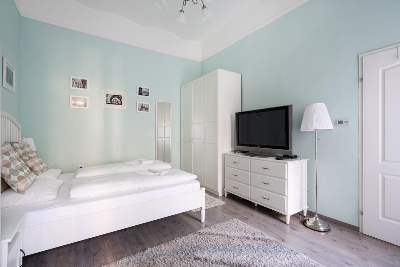 Stella Apartment Будапеща Екстериор снимка