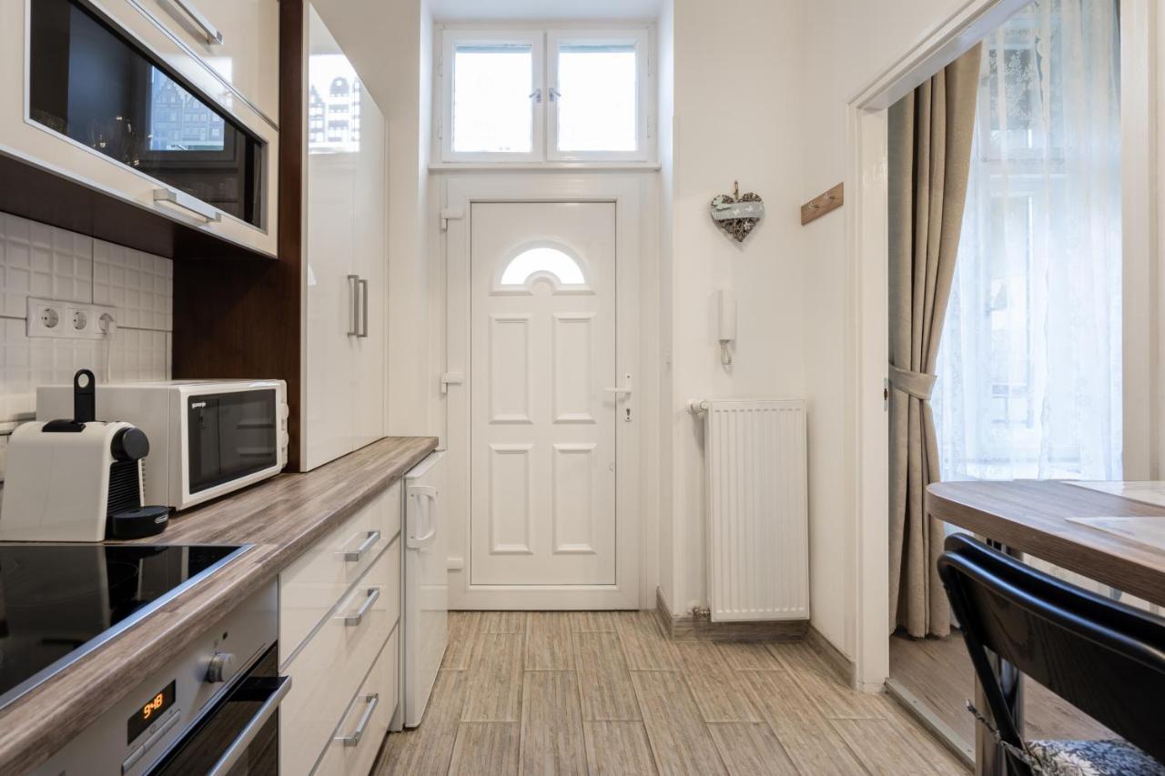 Stella Apartment Будапеща Екстериор снимка